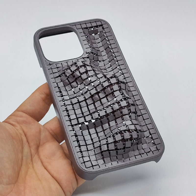 The First 3D Printed Chainmail Mobile iPhone 15 Pro Max Case